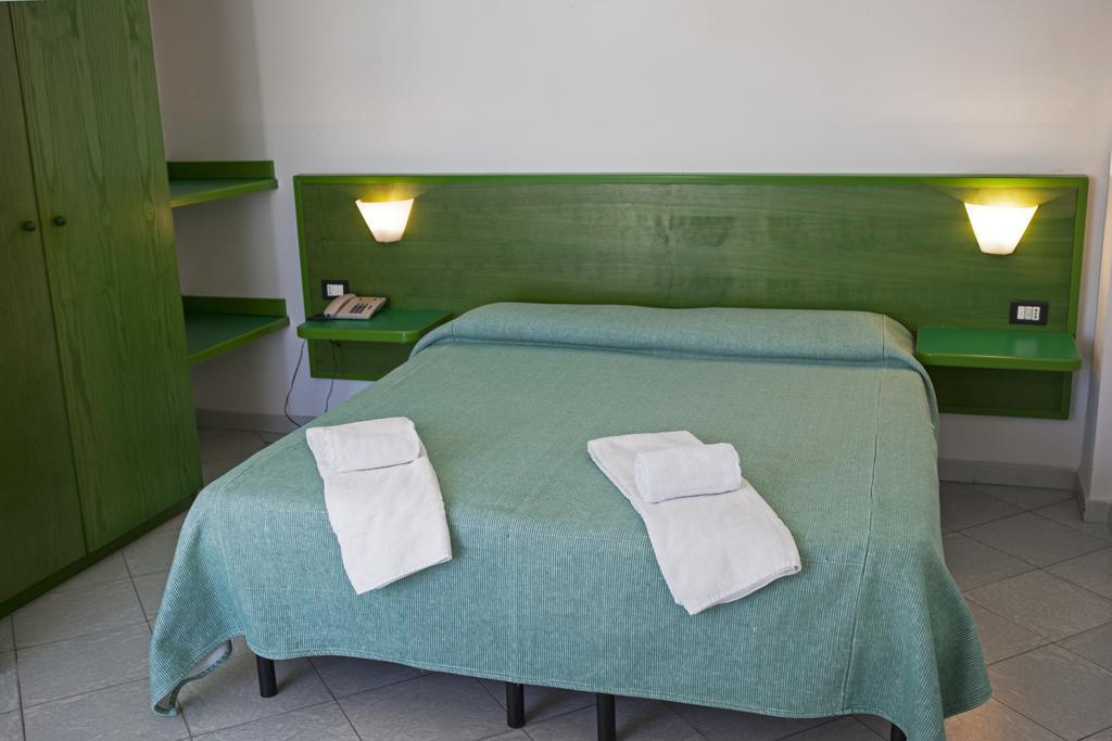 Hotel Piccada Palau Eksteriør billede